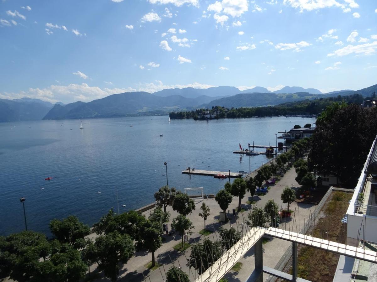Fantastic Lake And Mountain View, First Row Lakeside Gmunden Exteriér fotografie
