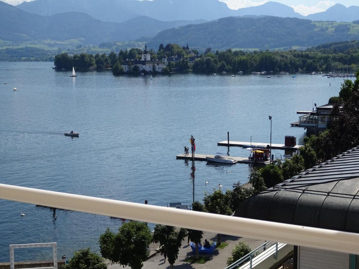 Fantastic Lake And Mountain View, First Row Lakeside Gmunden Exteriér fotografie